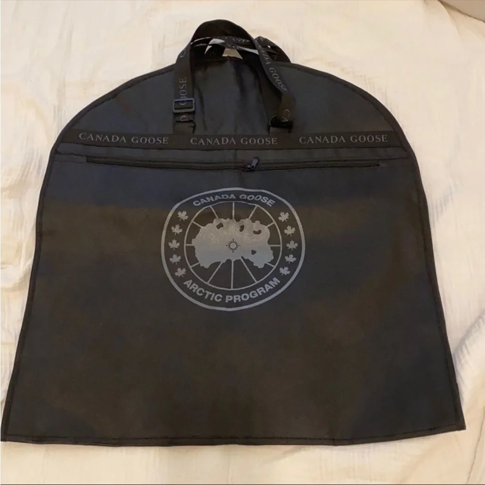 Canada Goose coat black dust bag . New.